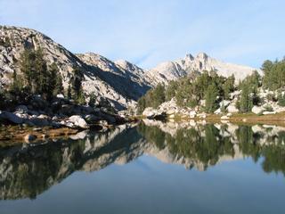 Sierra04_images/Sierra04_802_UpperLakes.jpg